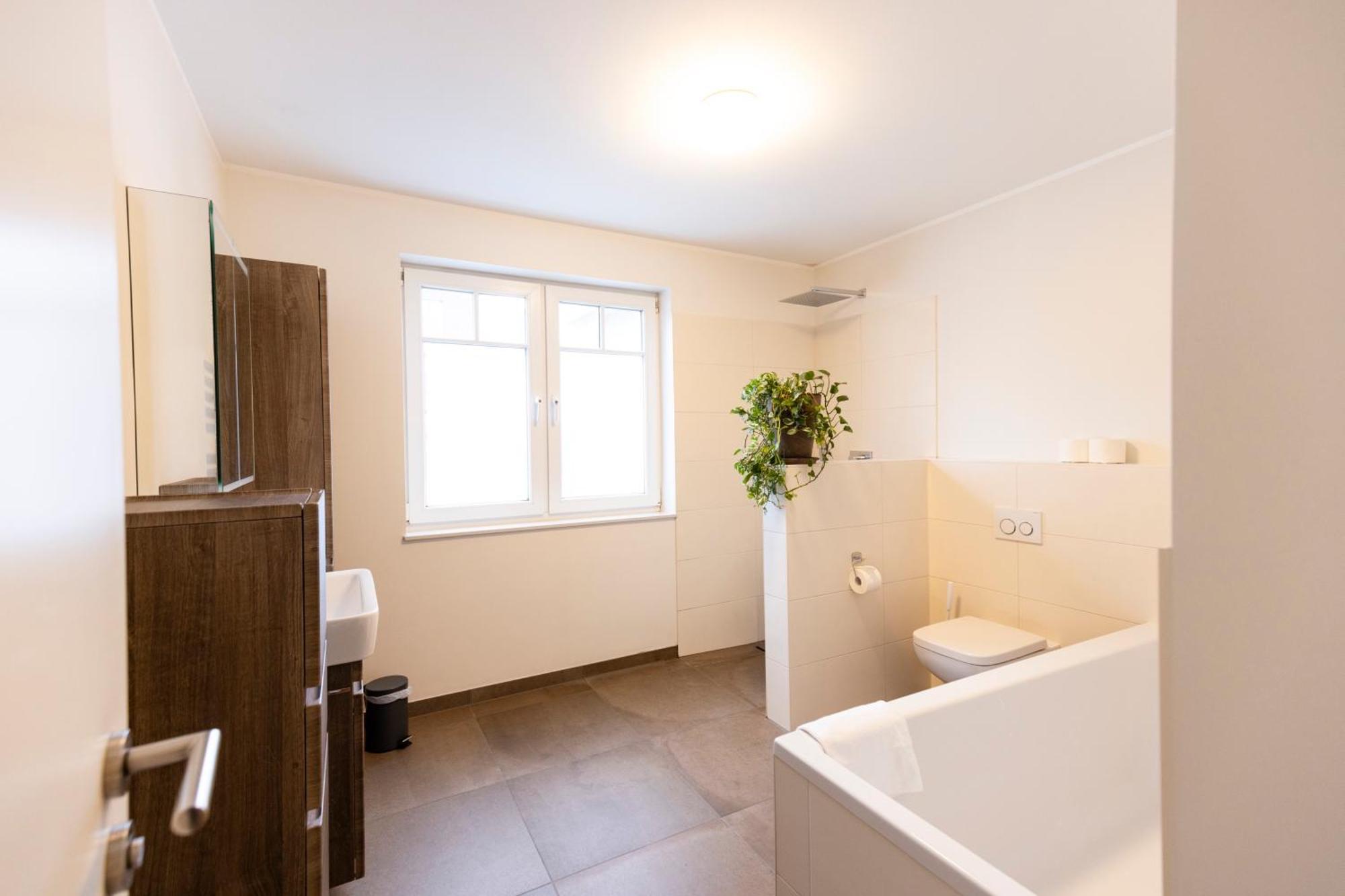 Smartfewo - Home - Zentral - Terrasse - Parkplatz Oldenburg Exterior foto
